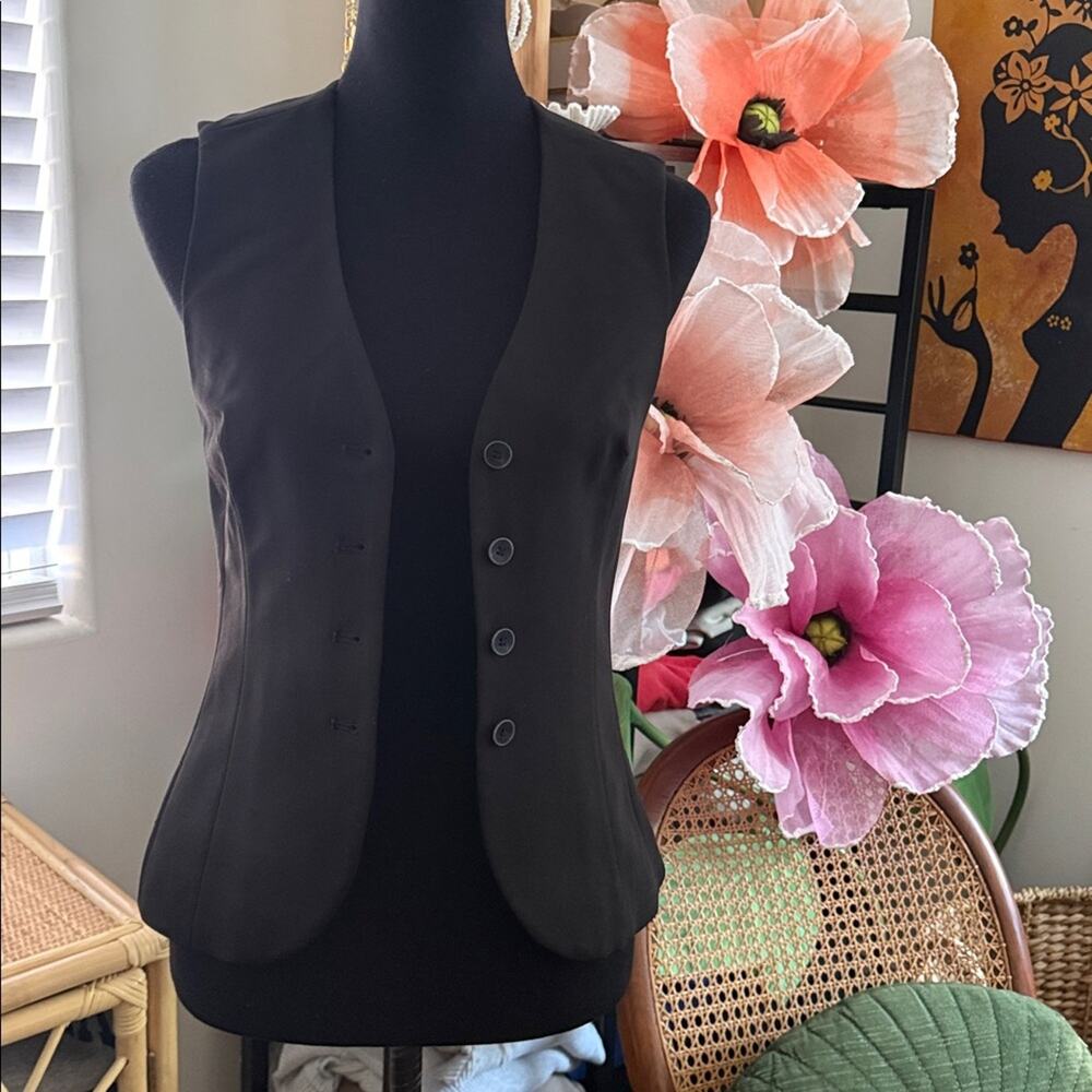 NWT H&M Black Button Up Sleeveless Classic Preppy Dark Academia Suit Vest